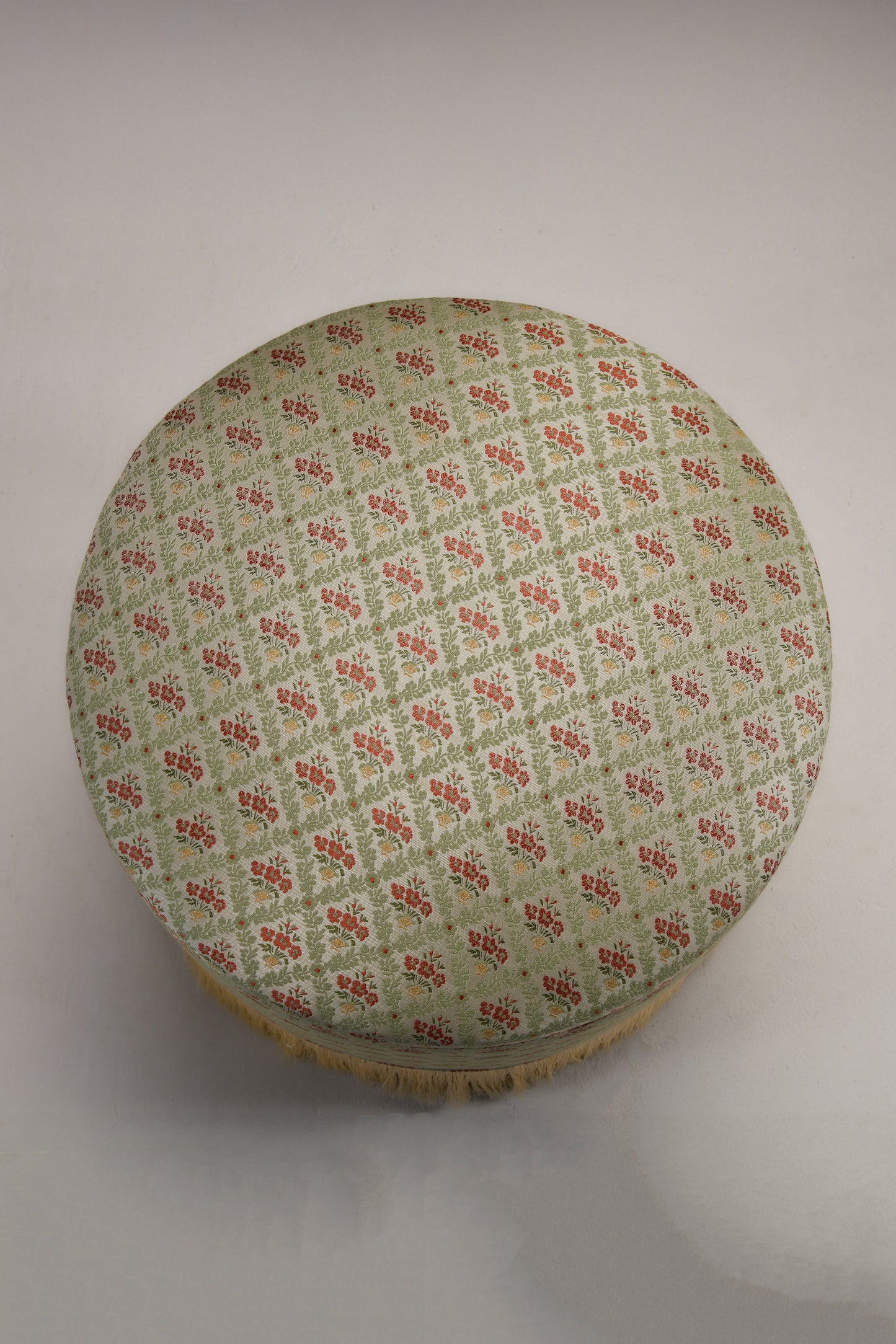 Pomona Poef in Brandt's Trellis Stools