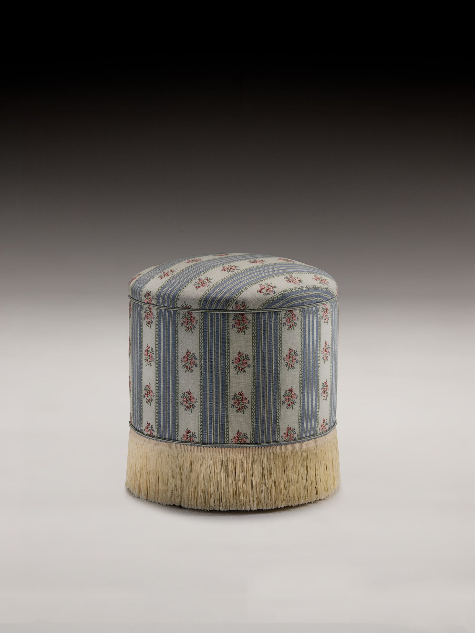 Pomona Poef in Sofa Stripe Stools