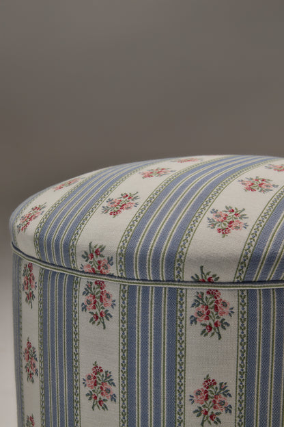 Pomona Poef in Sofa Stripe Stools