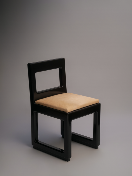 Popo Soft Chair Chais - Black Lacquer & Tan hair on Cowhide