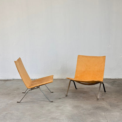 Poul Kjaerholm 'PK22' Lounge Chairs for Fritz Hansen in Light Patina Cognac Leather, 1956 Chairs