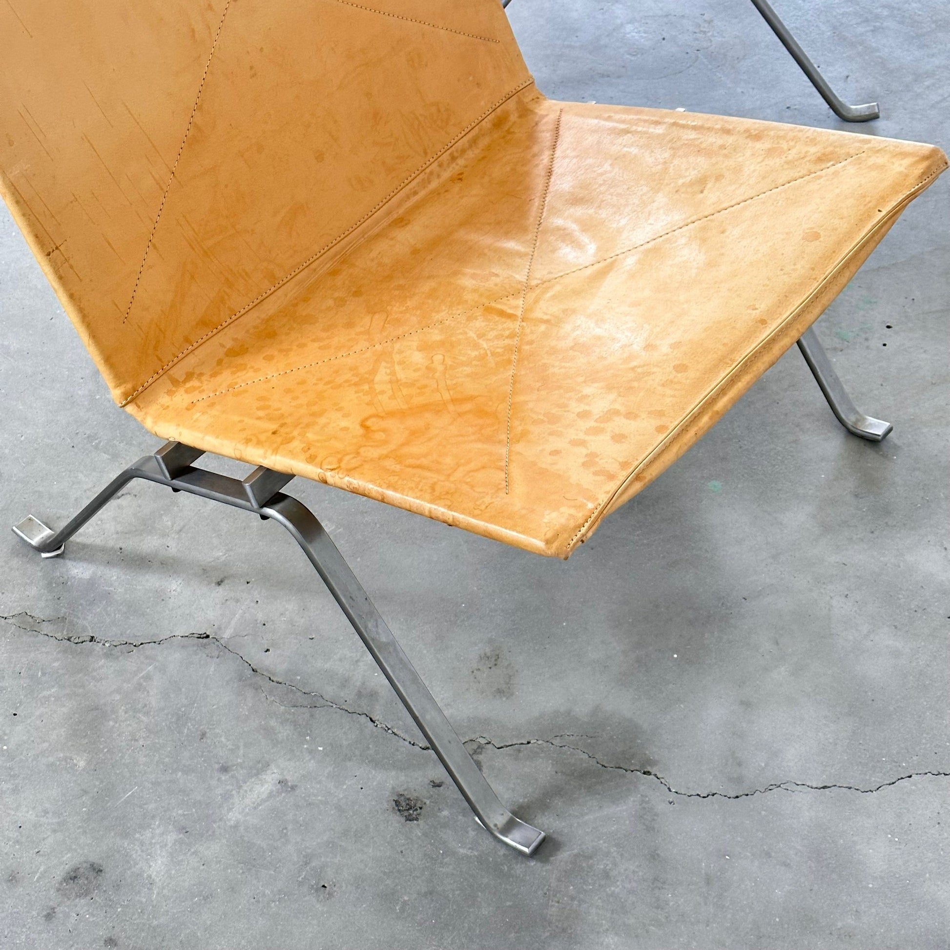 Poul Kjaerholm 'PK22' Lounge Chairs for Fritz Hansen in Light Patina Cognac Leather, 1956 Chairs