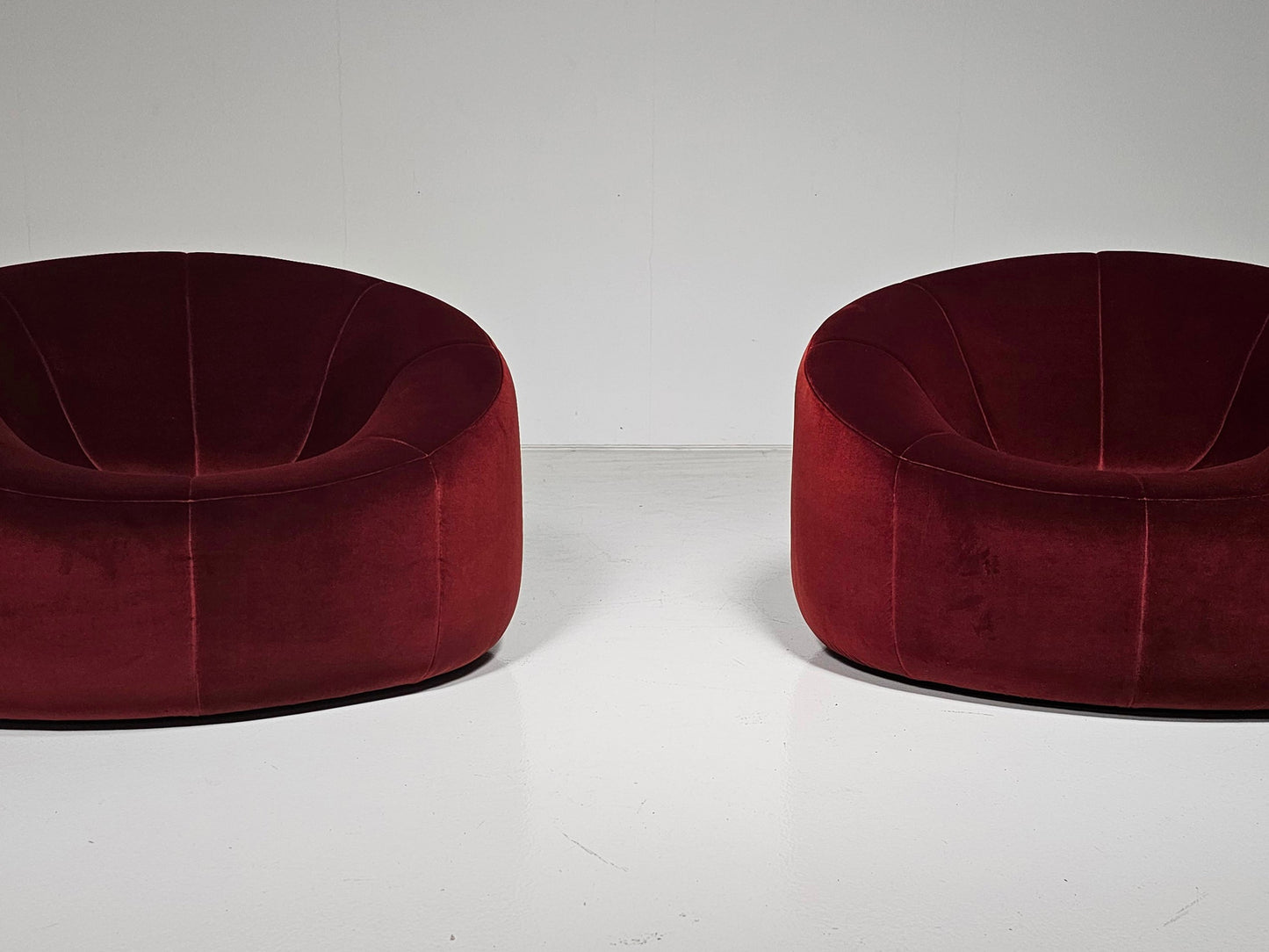 Pumpkin Lounge Chairs in Red Velvet by Pierre Paulin for Ligne Roset Chairs