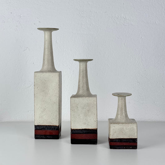 Rare Bruno Gambone Ceramic Monofiore Vase Trio, Italy Mid-20th Century Vases