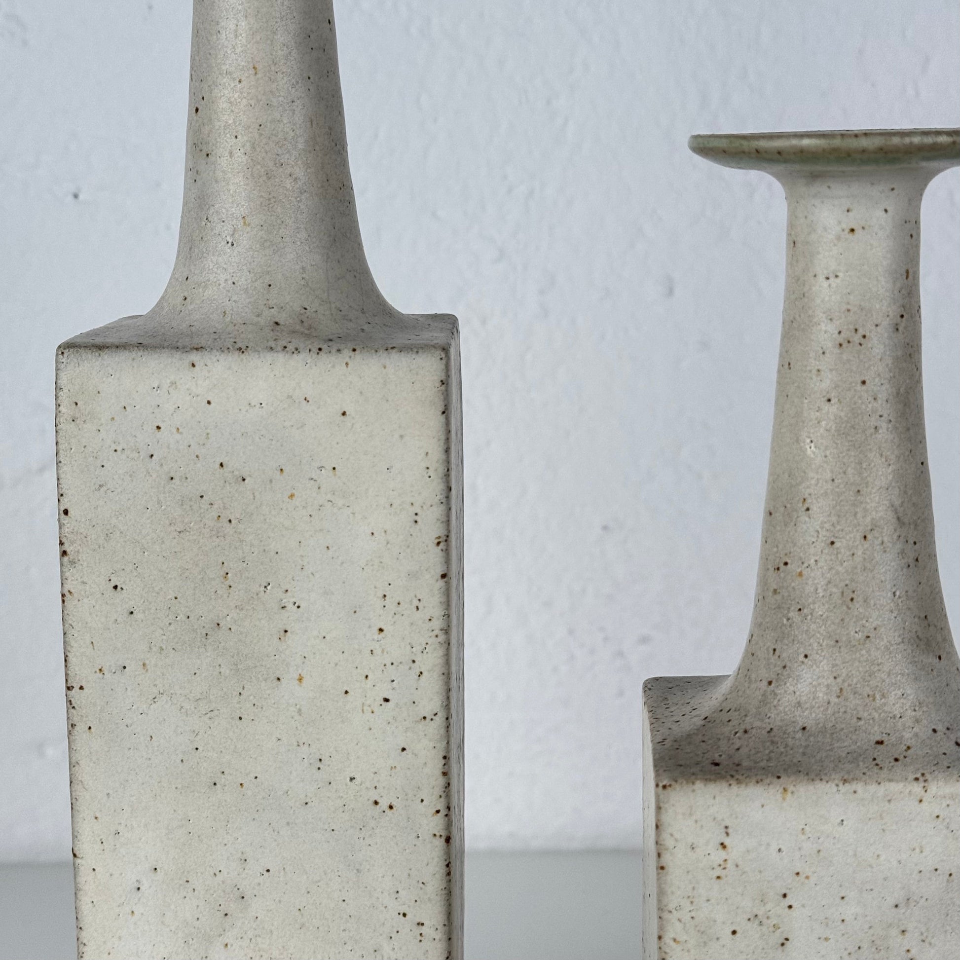 Rare Bruno Gambone Ceramic Monofiore Vase Trio, Italy Mid-20th Century Vases