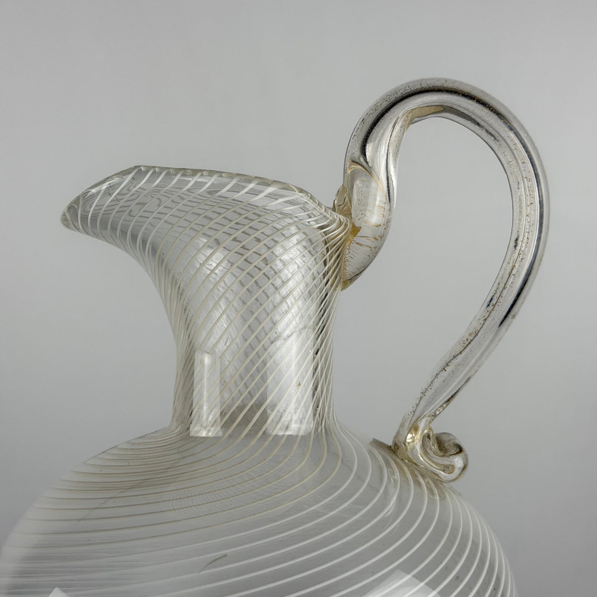 Rare Champagne Set by Carlo Scarpa for Venini, Reticello & Gold Leaf, 1930s Glassware