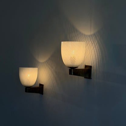 Rare Pair of Carlo Scarpa Reticello Murano Glass Sconces for Venini, 1940s Sconces