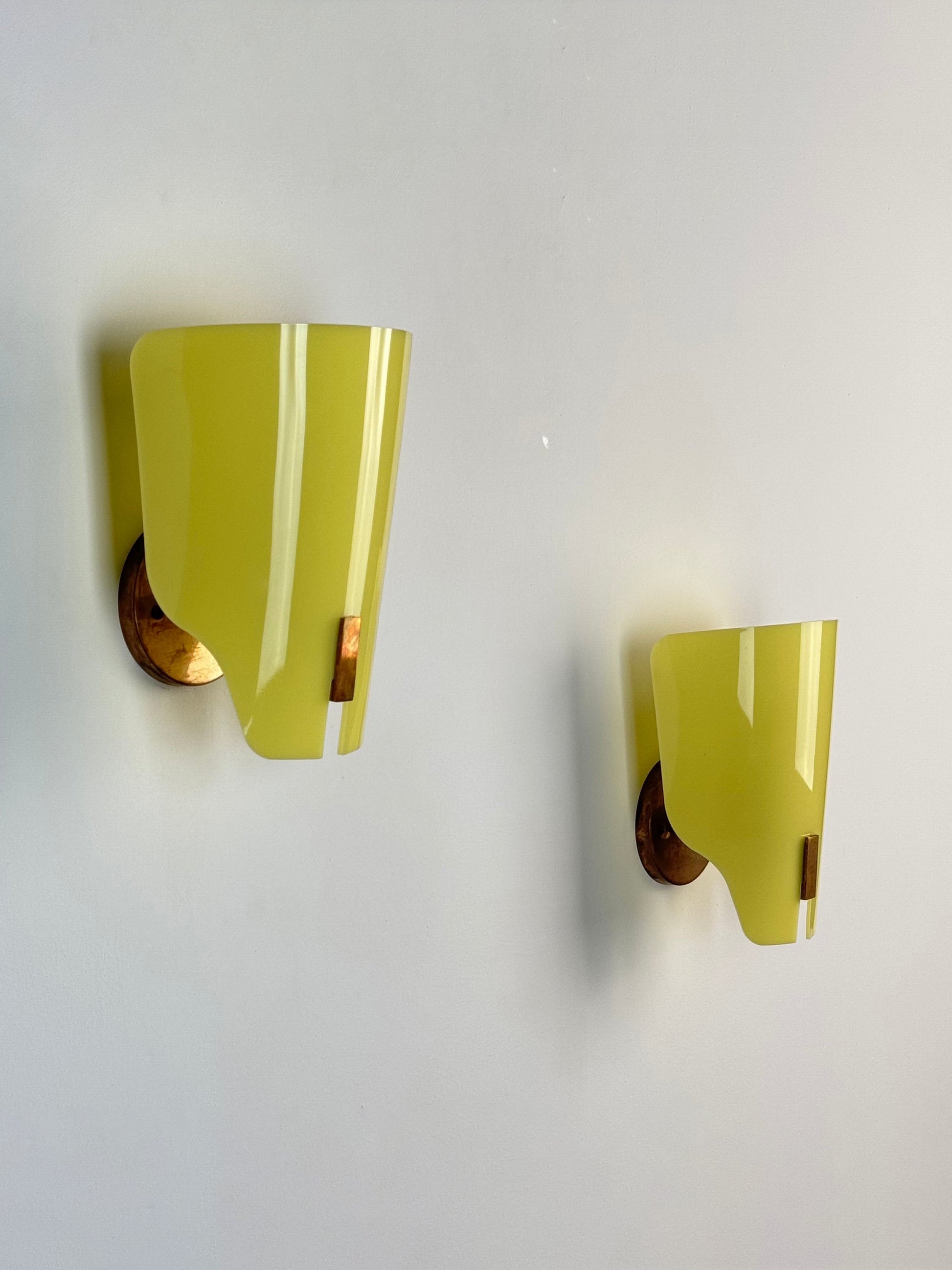 Rare Pair of Model 157-PX Wall Lights by Gino Sarfatti for Arteluce, Italy, 1960 Sconces