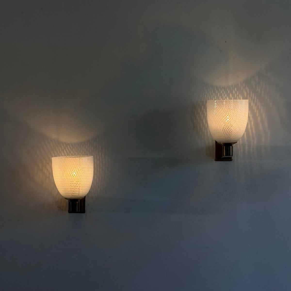 Rare Set of Four Carlo Scarpa Reticello Murano Glass Sconces for Venini, 1940s Sconces