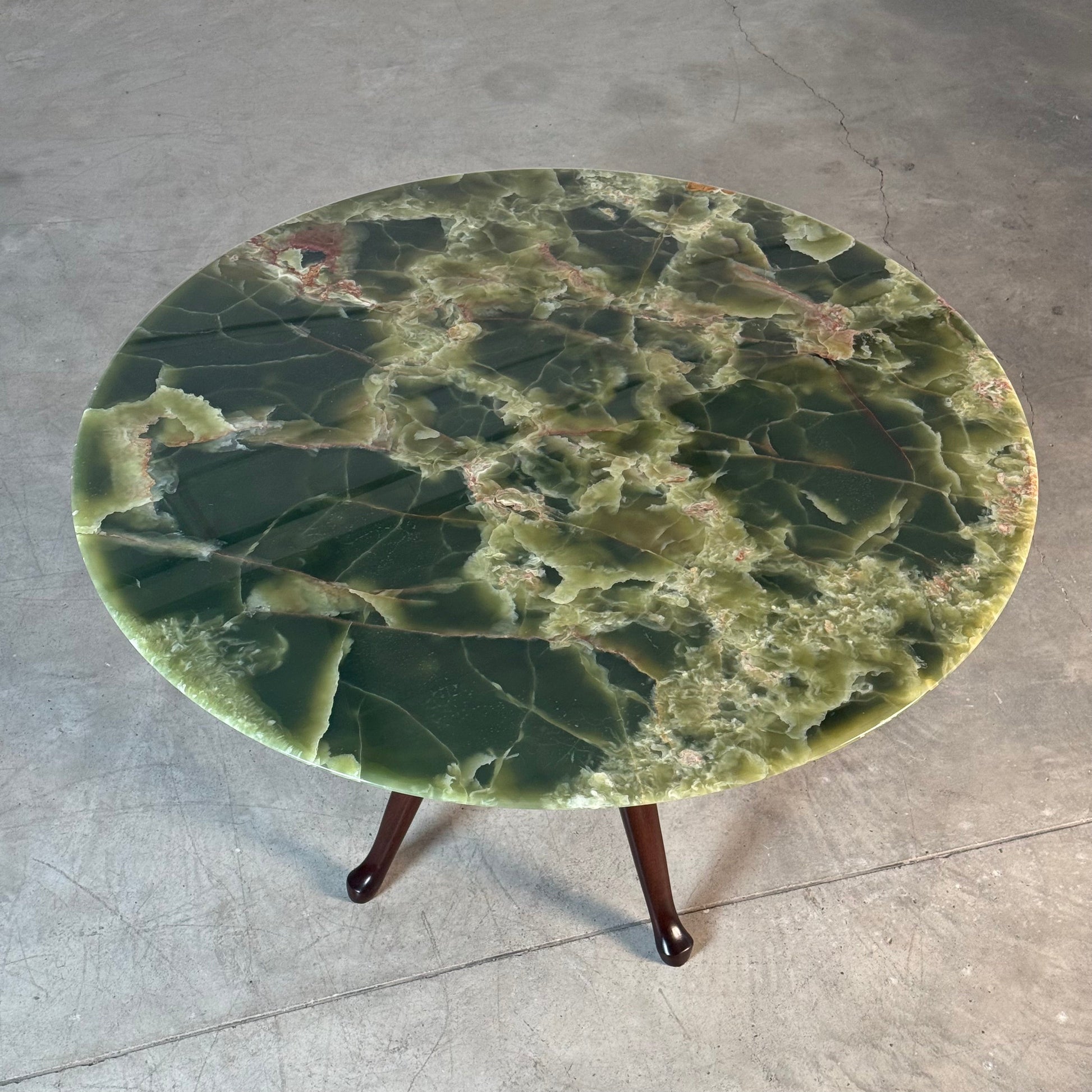 Round Onyx & Solid Walnut Dining Table by Osvaldo Borsani, 1950s Dining Tables