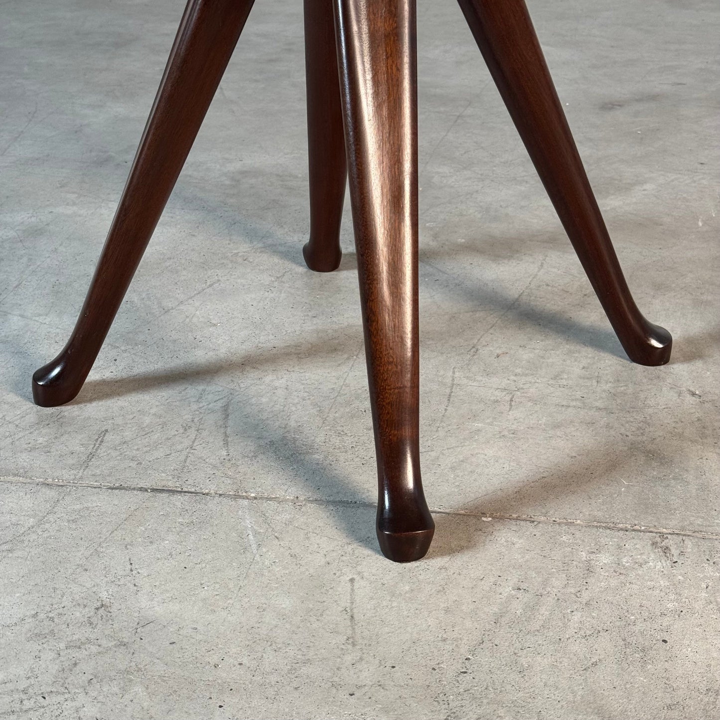 Round Onyx & Solid Walnut Dining Table by Osvaldo Borsani, 1950s Dining Tables