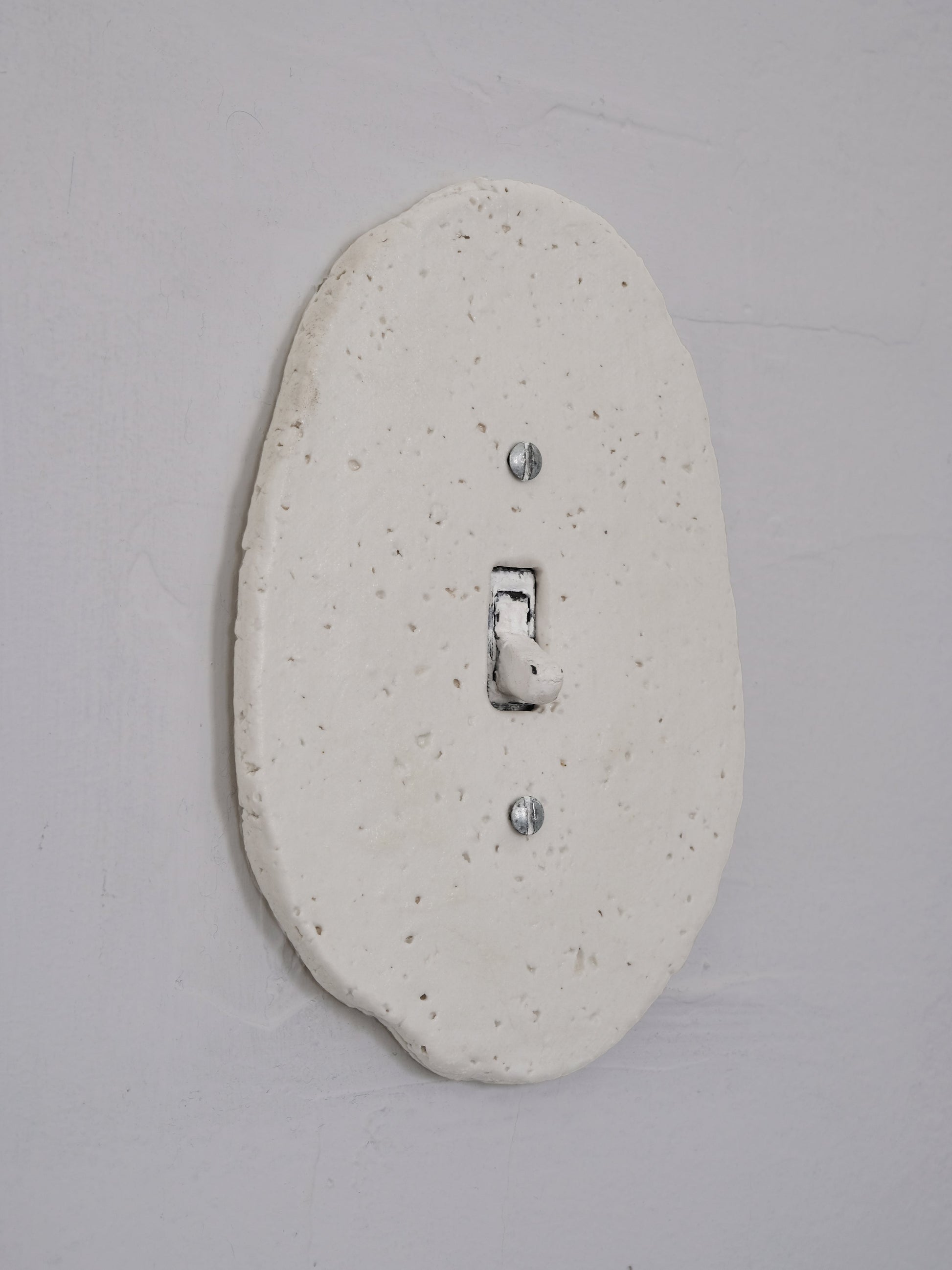 Rounded Single Gang Porcelain Light Switch Plate Hardware