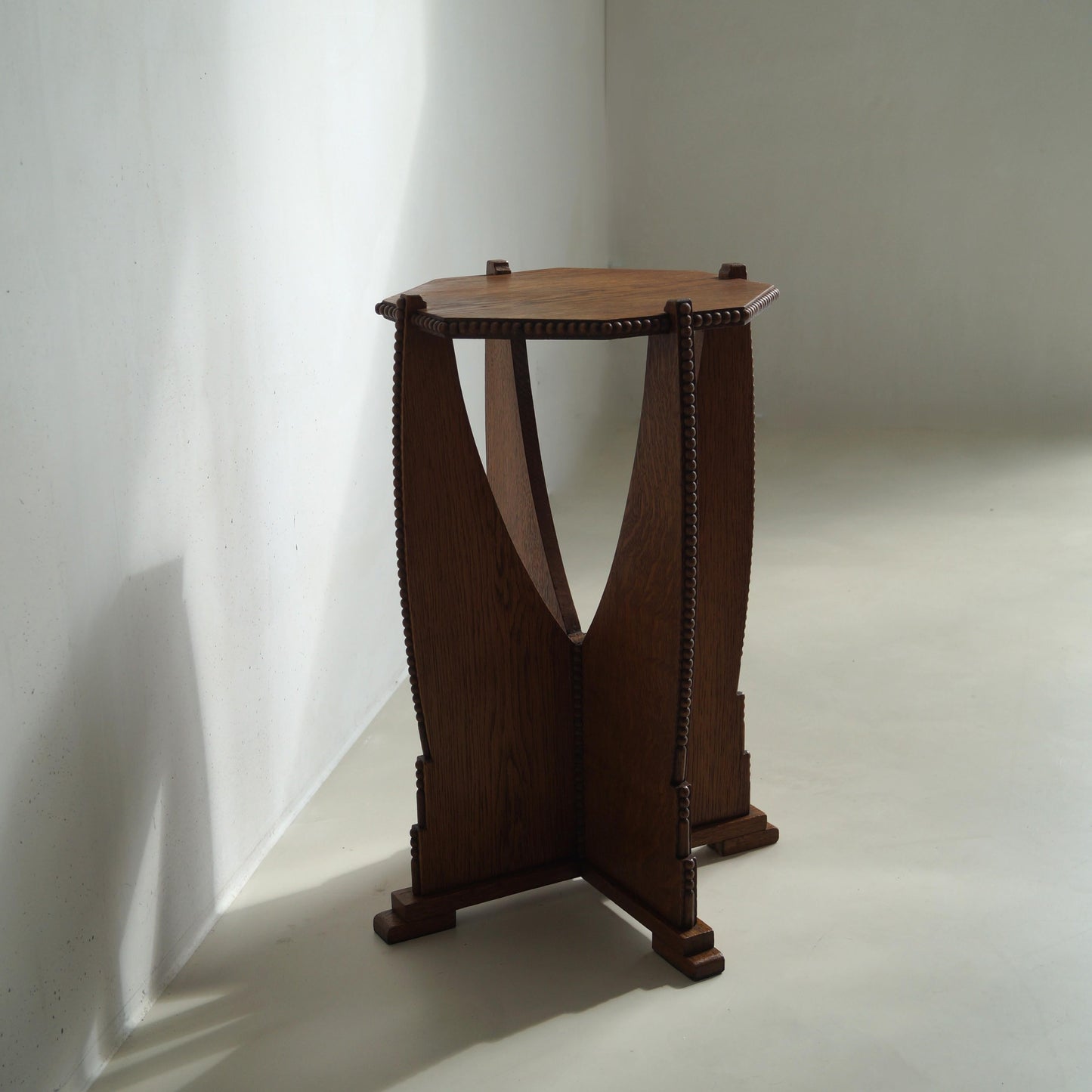 Sculptural Dutch Art Deco Amsterdam School Pedestal Table, 1920s End Tables
