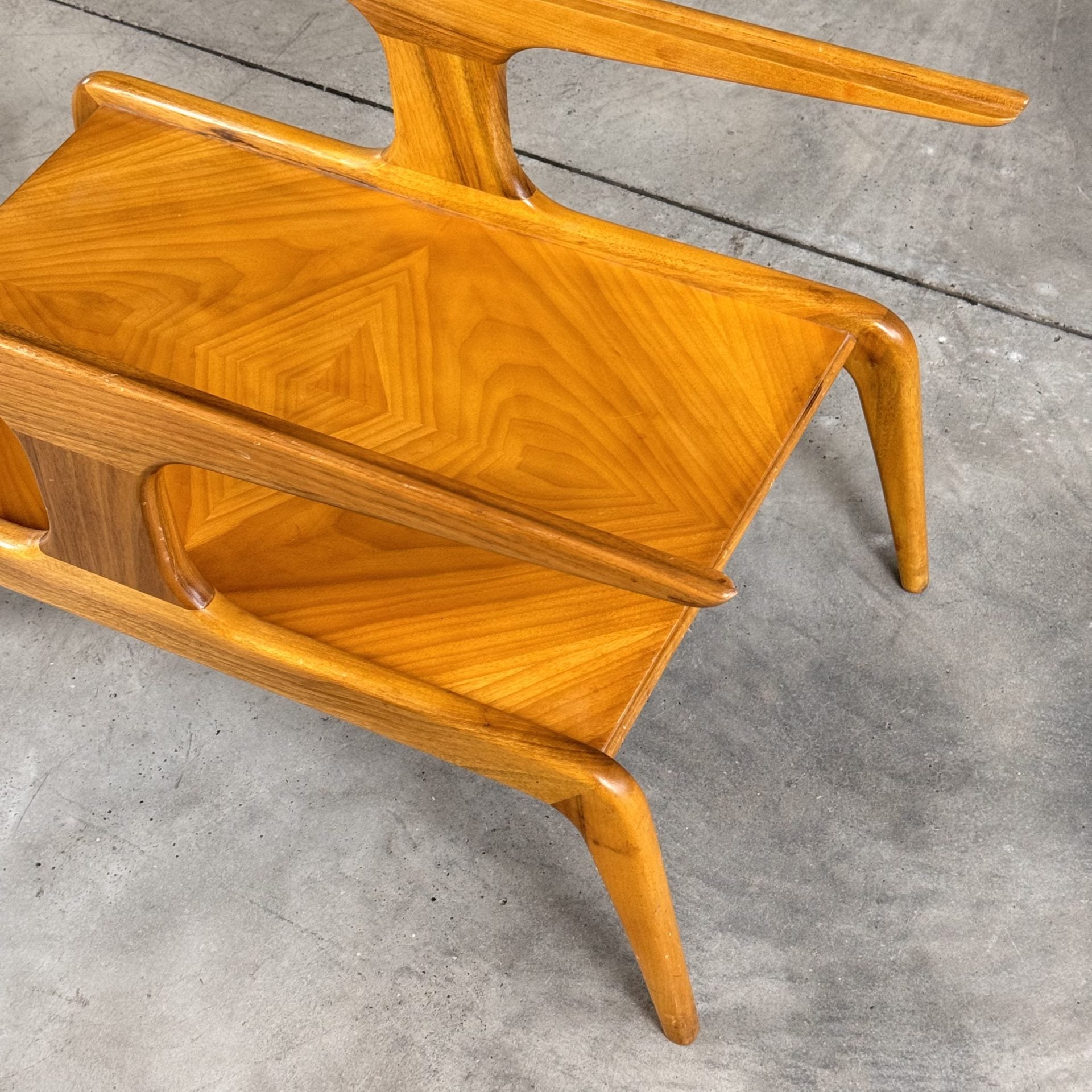 Sculptural Walnut Coffee Table by Gio Ponti for Domus Nova, Italy, 1950s Coffee Tables