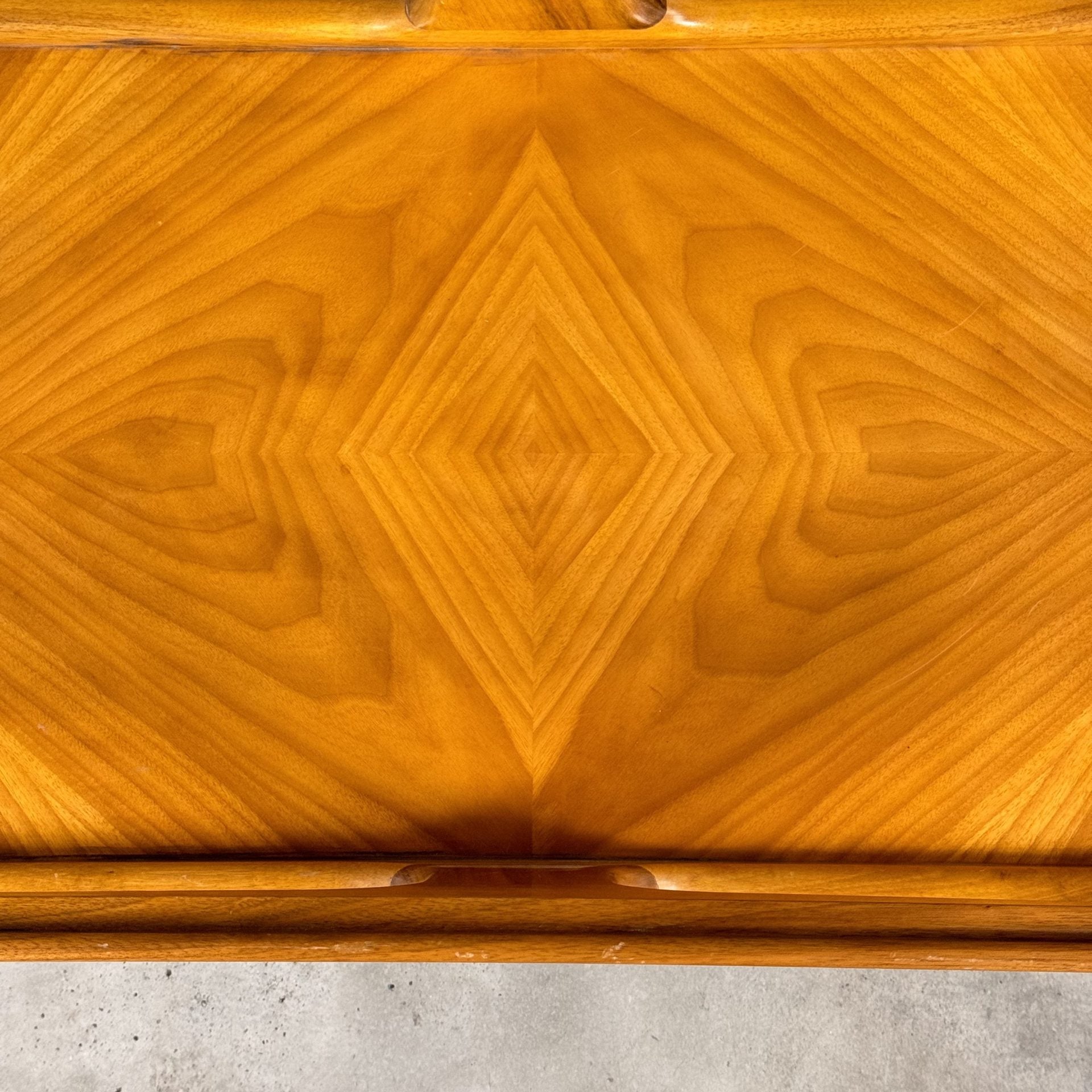 Sculptural Walnut Coffee Table by Gio Ponti for Domus Nova, Italy, 1950s Coffee Tables