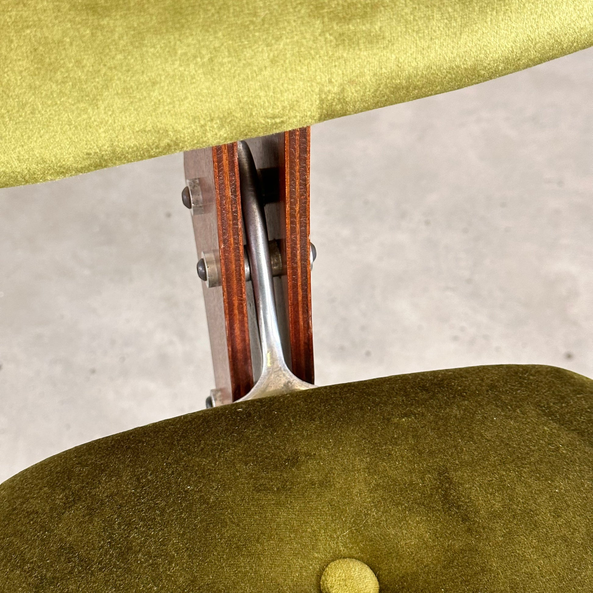 Sculpture Chair 'Reggenza' by Toni Cordero for Morphos, 1991 Dining Chairs