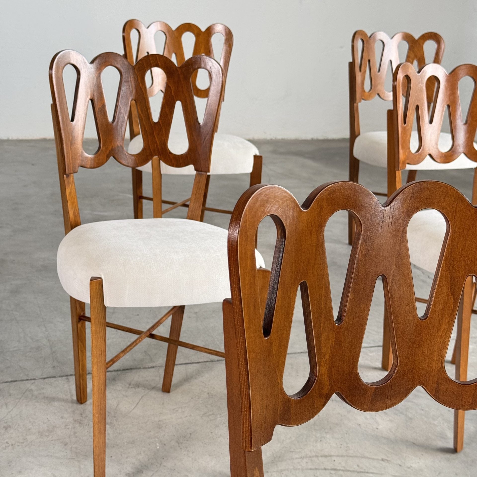 Set of 8 "969" Volute Chairs for the VI Triennale by Gio Ponti, Montina, 1970s Dining Chairs