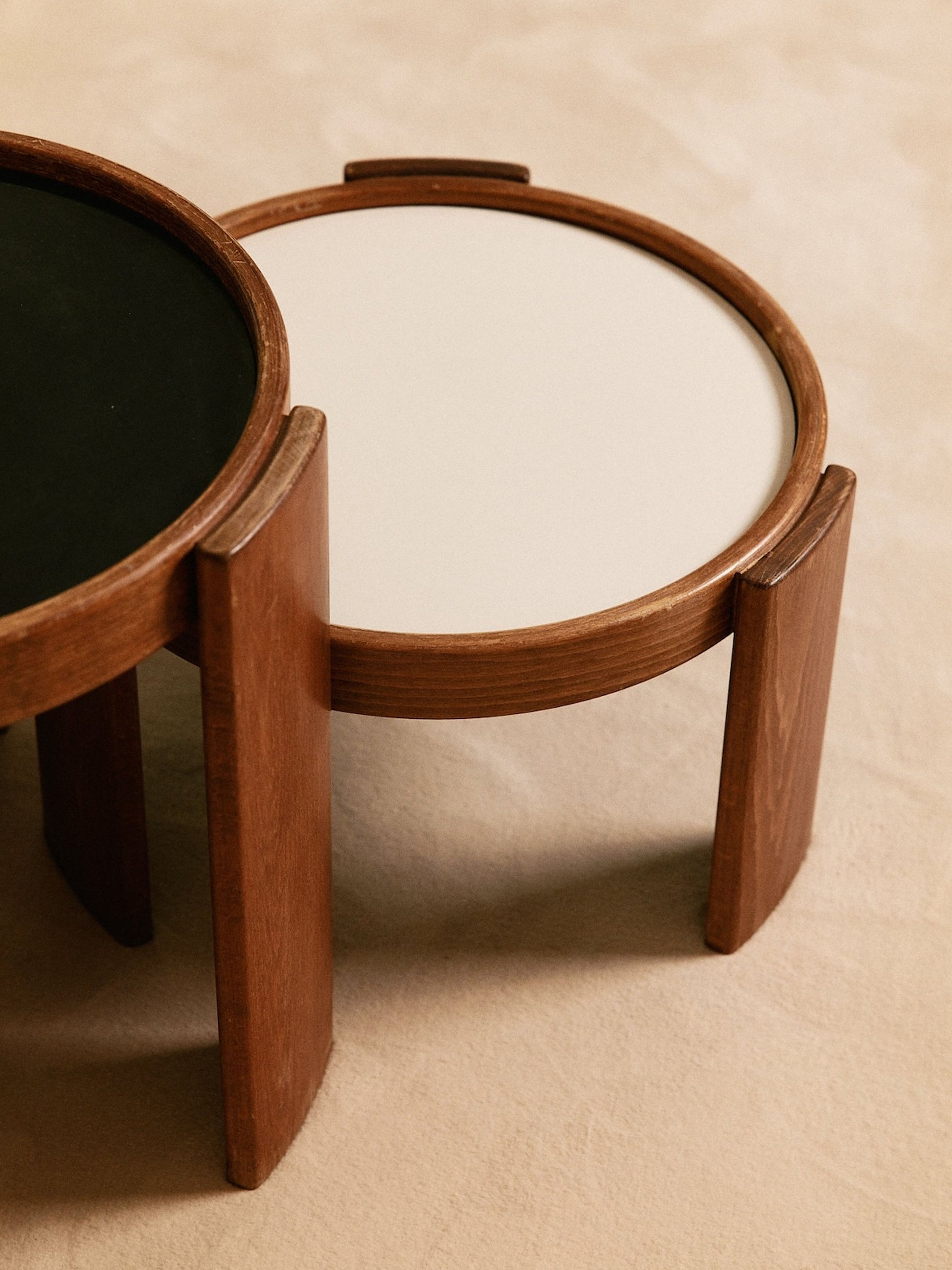 Set of 4 Reversible Nesting Tables by Gianfranco Frattini for Cassina, Italy, Circa 1960 Nesting Tables