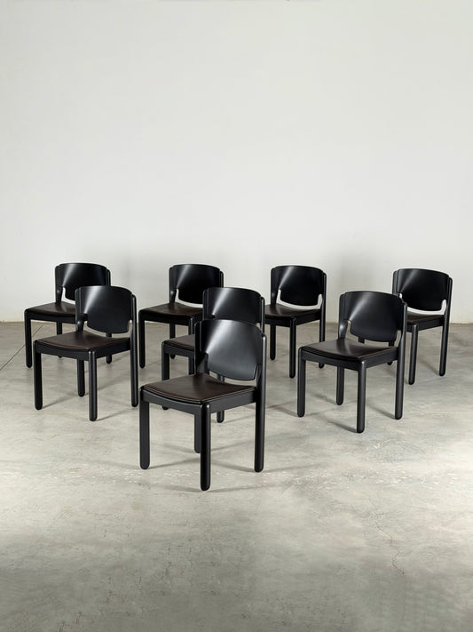 Set of 8 "Model 122" Dining Room Chairs by Vico Magistretti for Cassina 1970s Dining Chairs