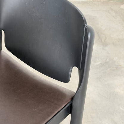 Set of 8 "Model 122" Dining Room Chairs by Vico Magistretti for Cassina 1970s Dining Chairs