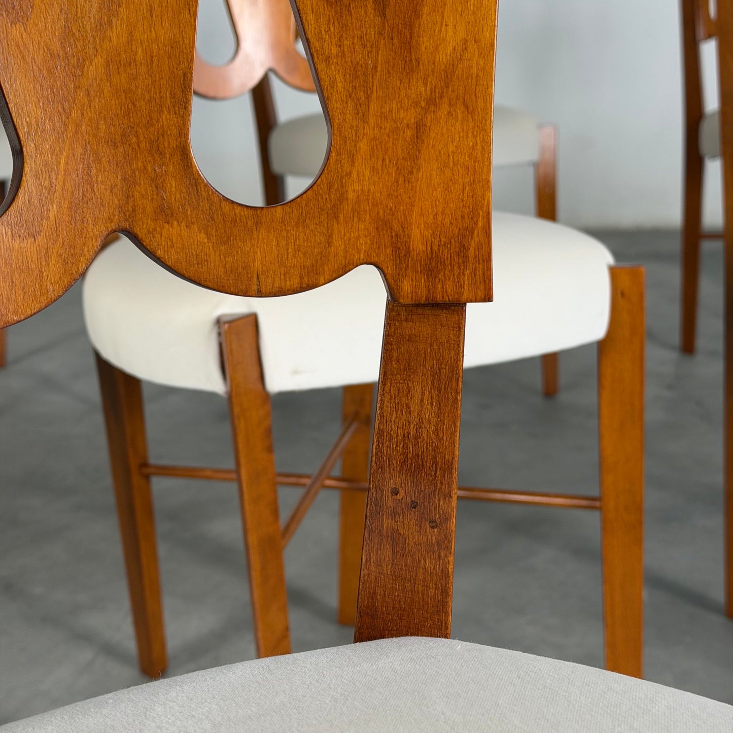 Set of 8 "969" Volute Chairs for the VI Triennale by Gio Ponti, Montina, 1970s Dining Chairs
