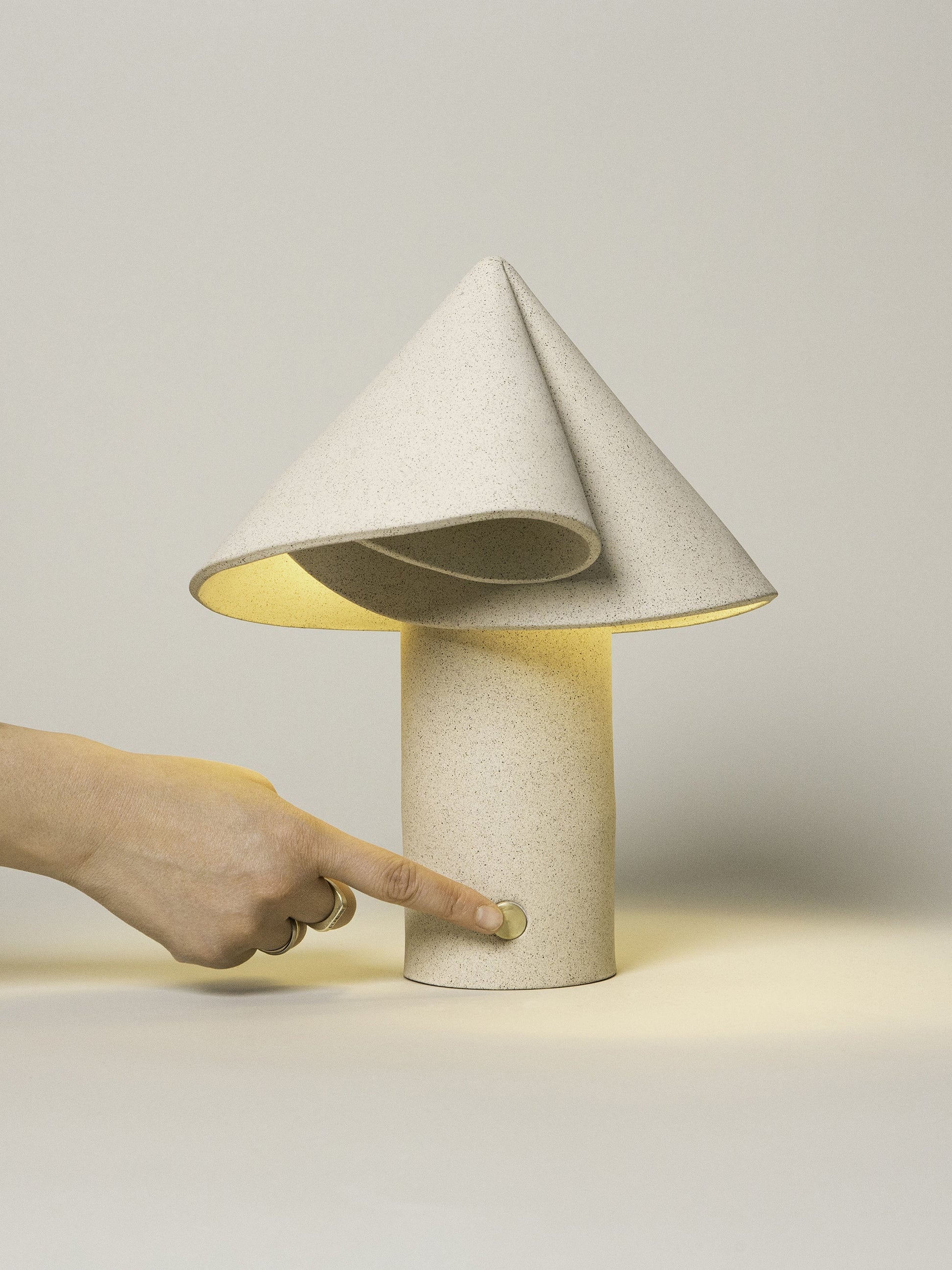 Shayd Table Lamp by SIN Table Lamps