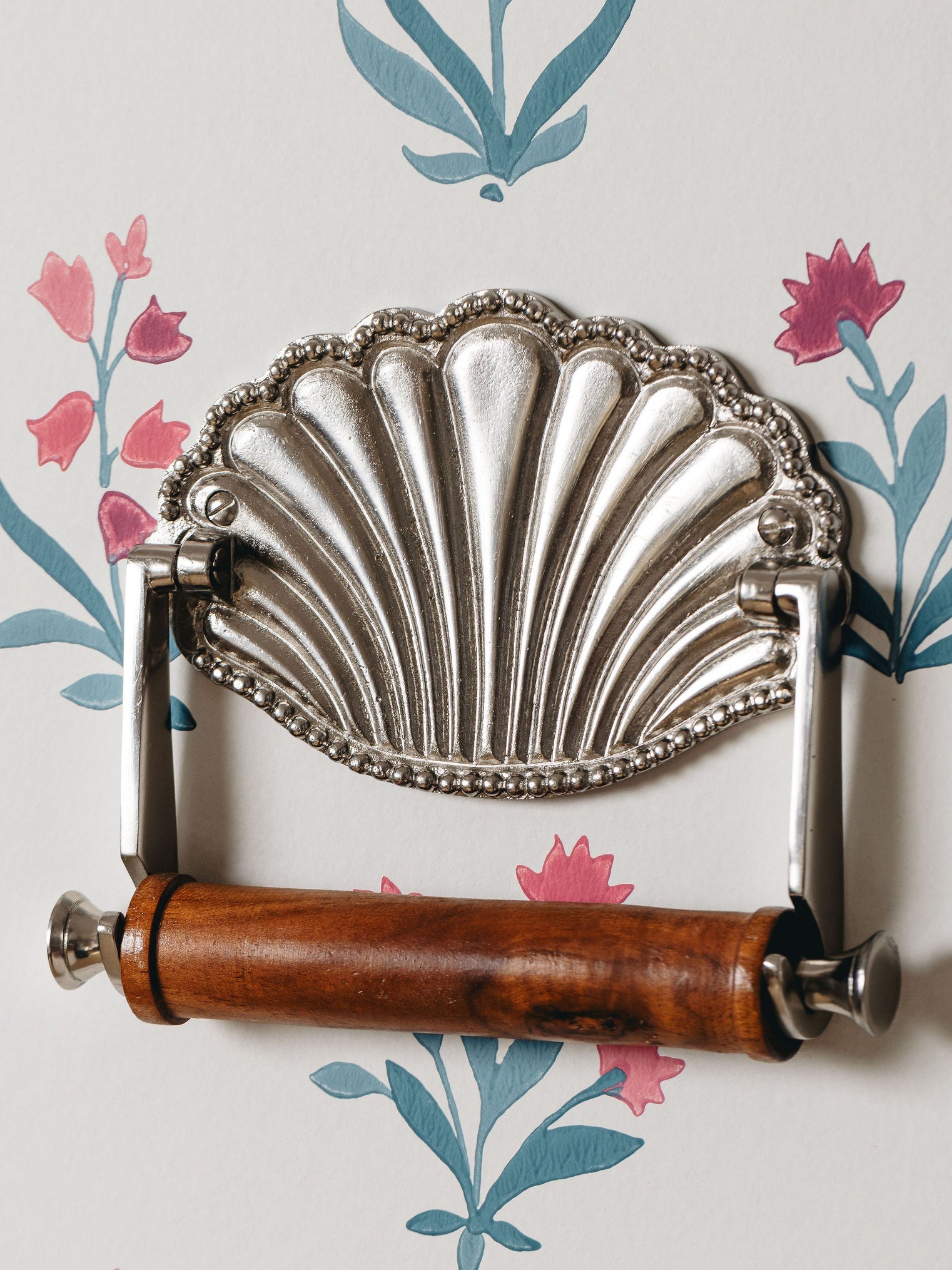 Shell Brass Toilet Roll Holder Hardware