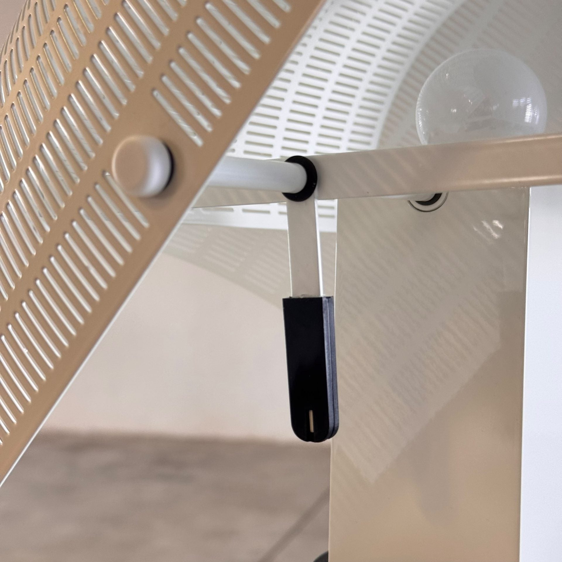 "Shogun" Table Lamp by Mario Botta for Artemide, Italy, 1986 Table Lamps