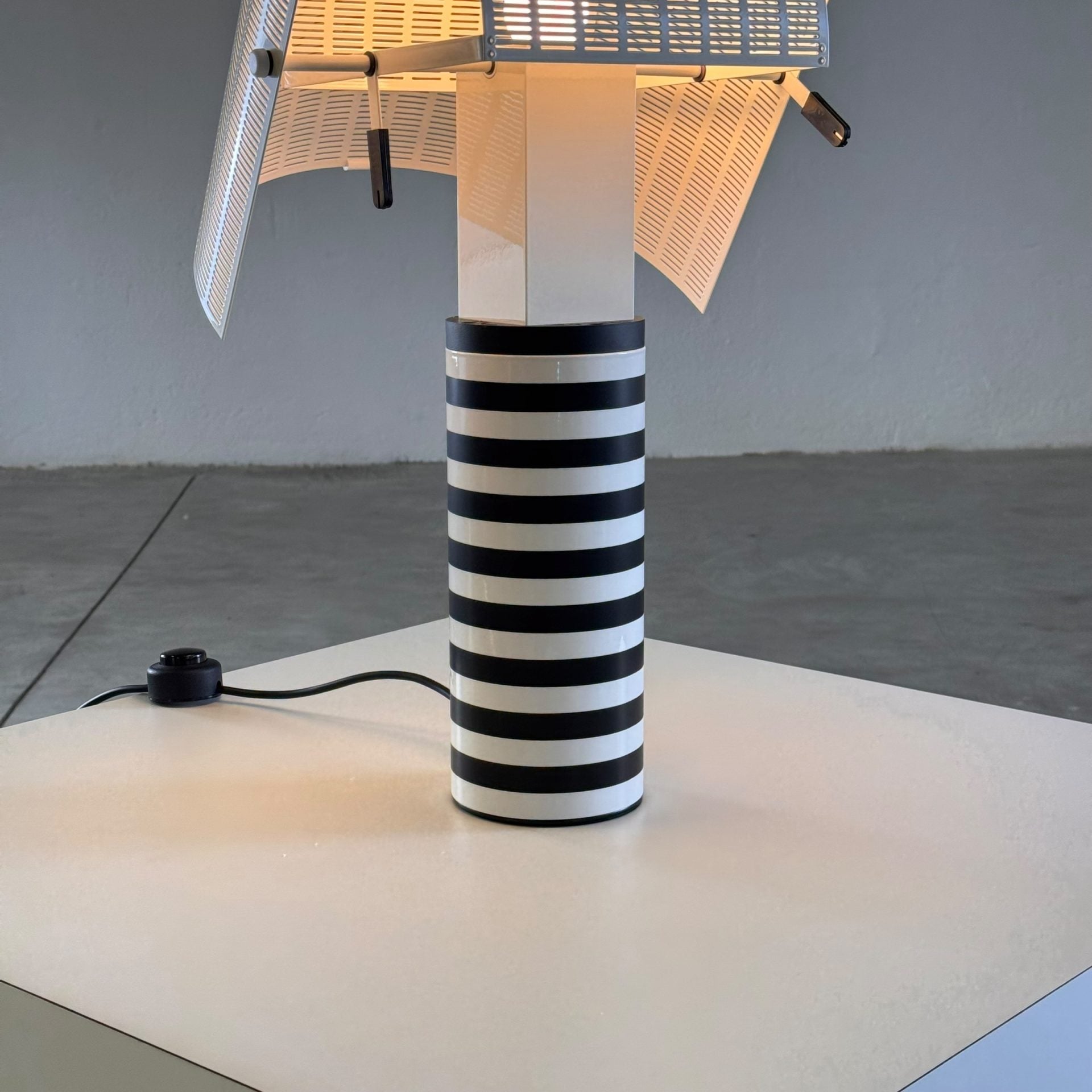 "Shogun" Table Lamp by Mario Botta for Artemide, Italy, 1986 Table Lamps