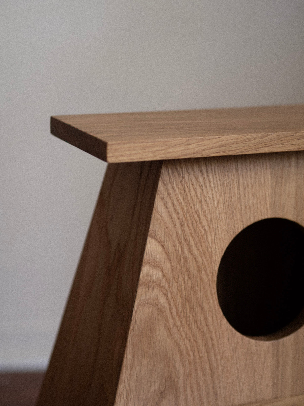 Sill Stool Stools - Detail