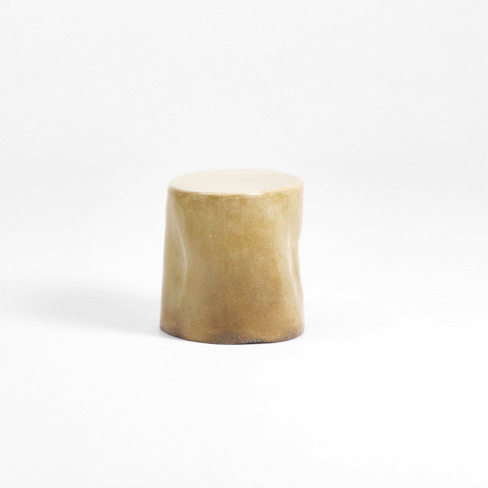 Small Ceramic Side Table in Coral White End Tables