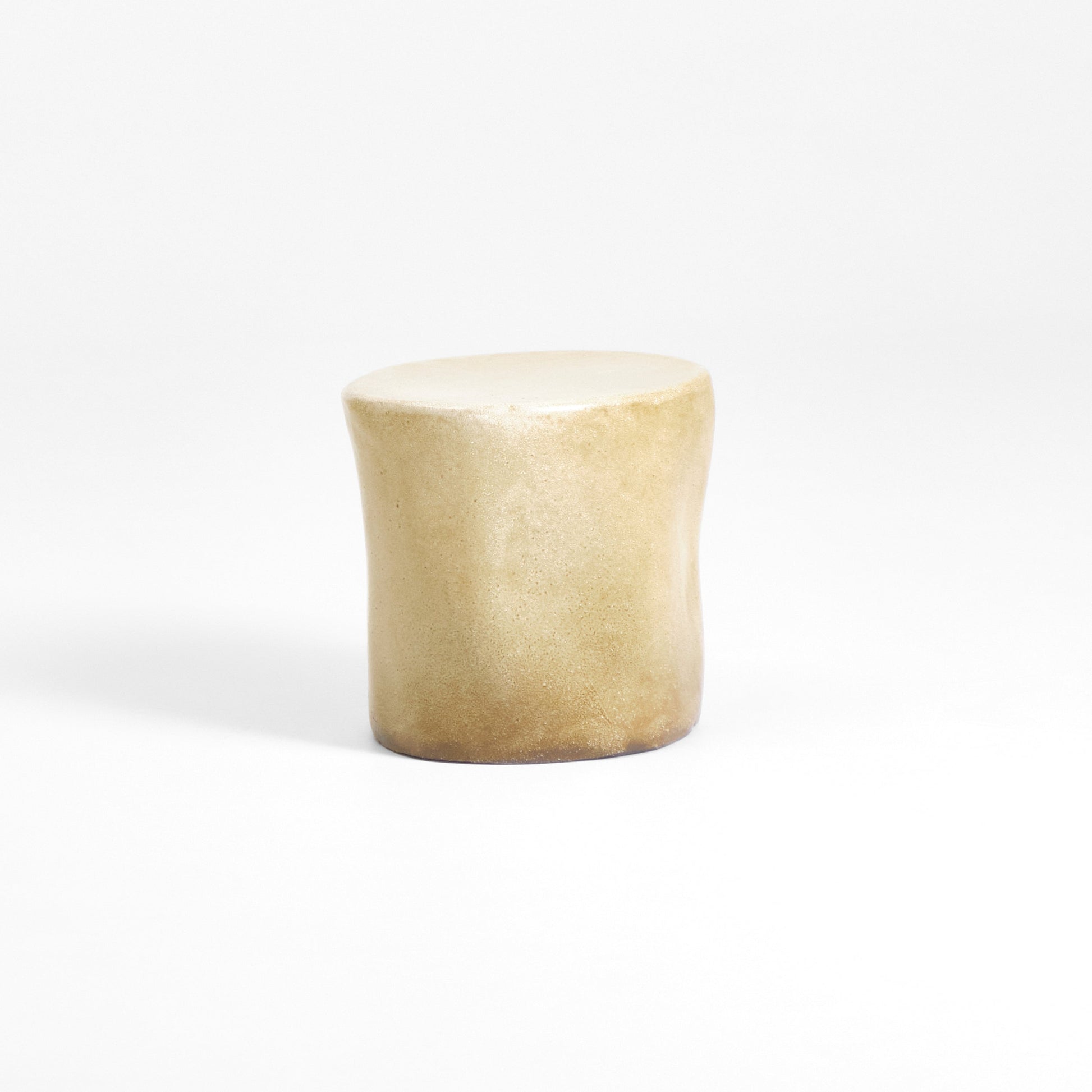 Small Ceramic Side Table in Coral White End Tables