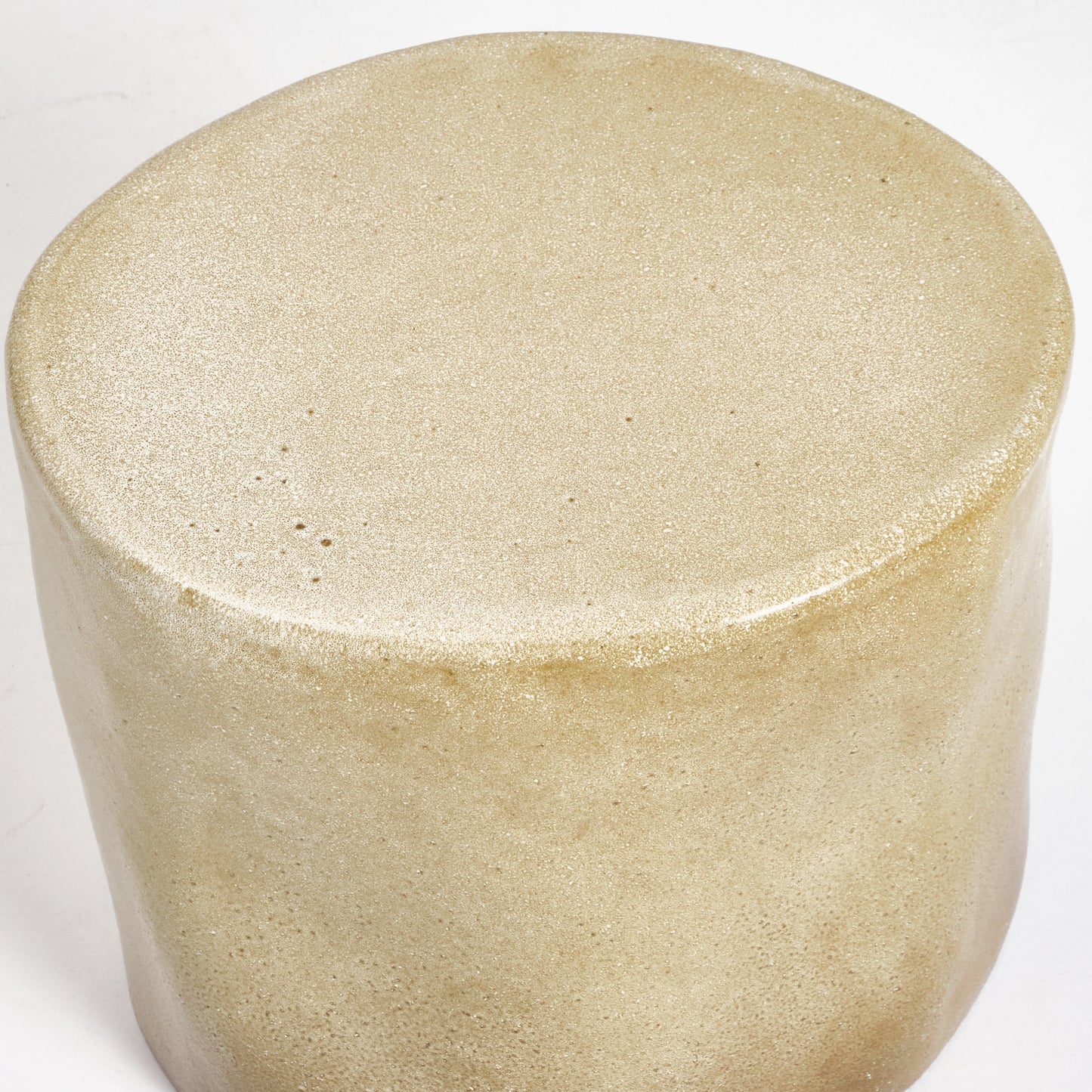 Small Ceramic Side Table in Coral White End Tables