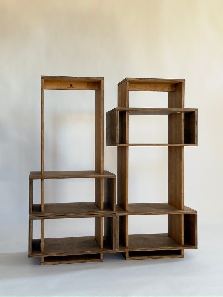 Solido Coffee Table/Bookshelf