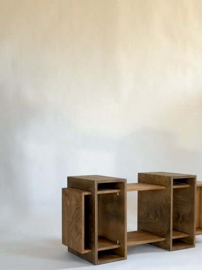 Solido Coffee Table/Bookshelf