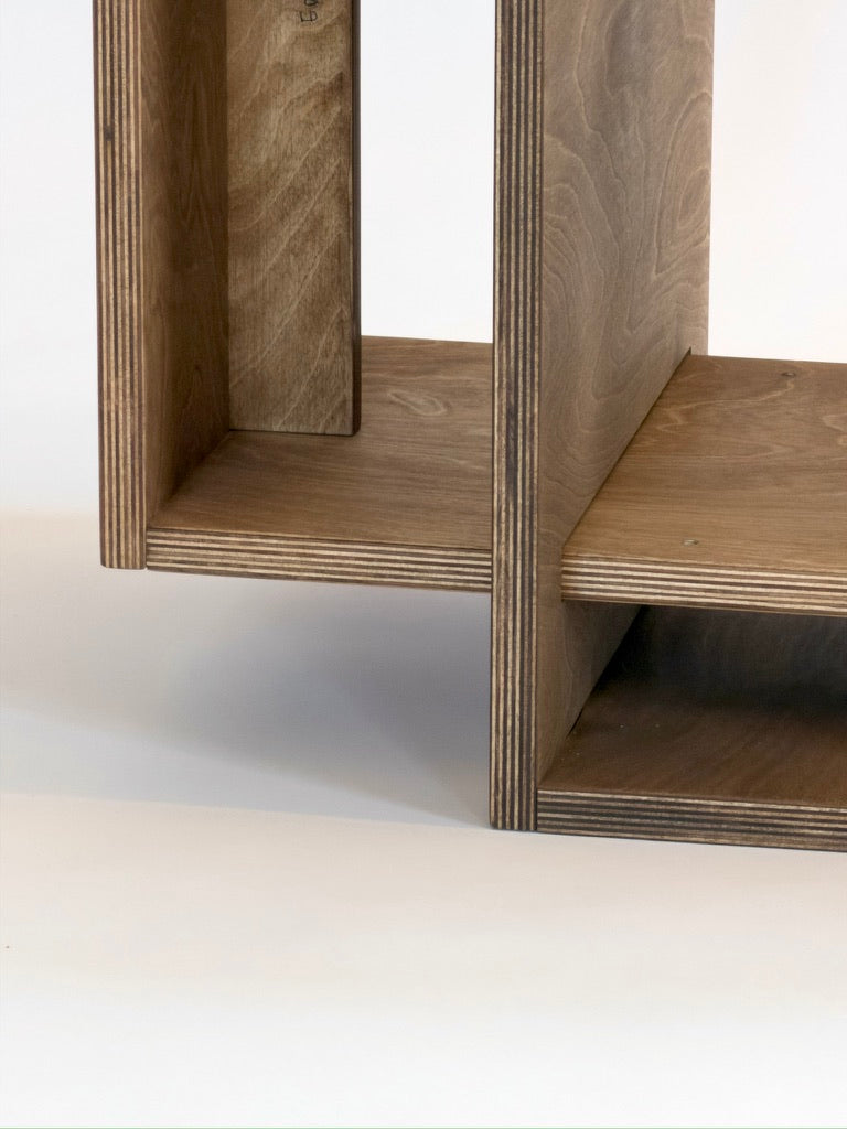 Solido Coffee Table/Bookshelf