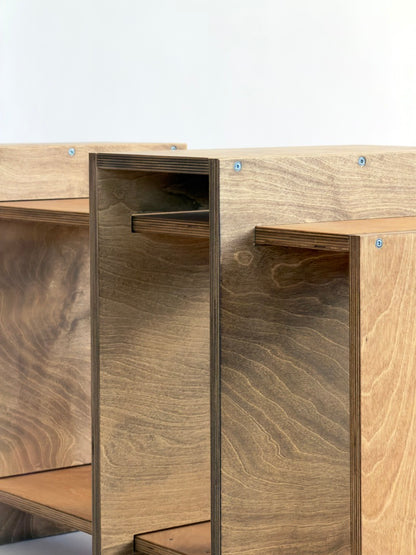 Solido Coffee Table/Bookshelf
