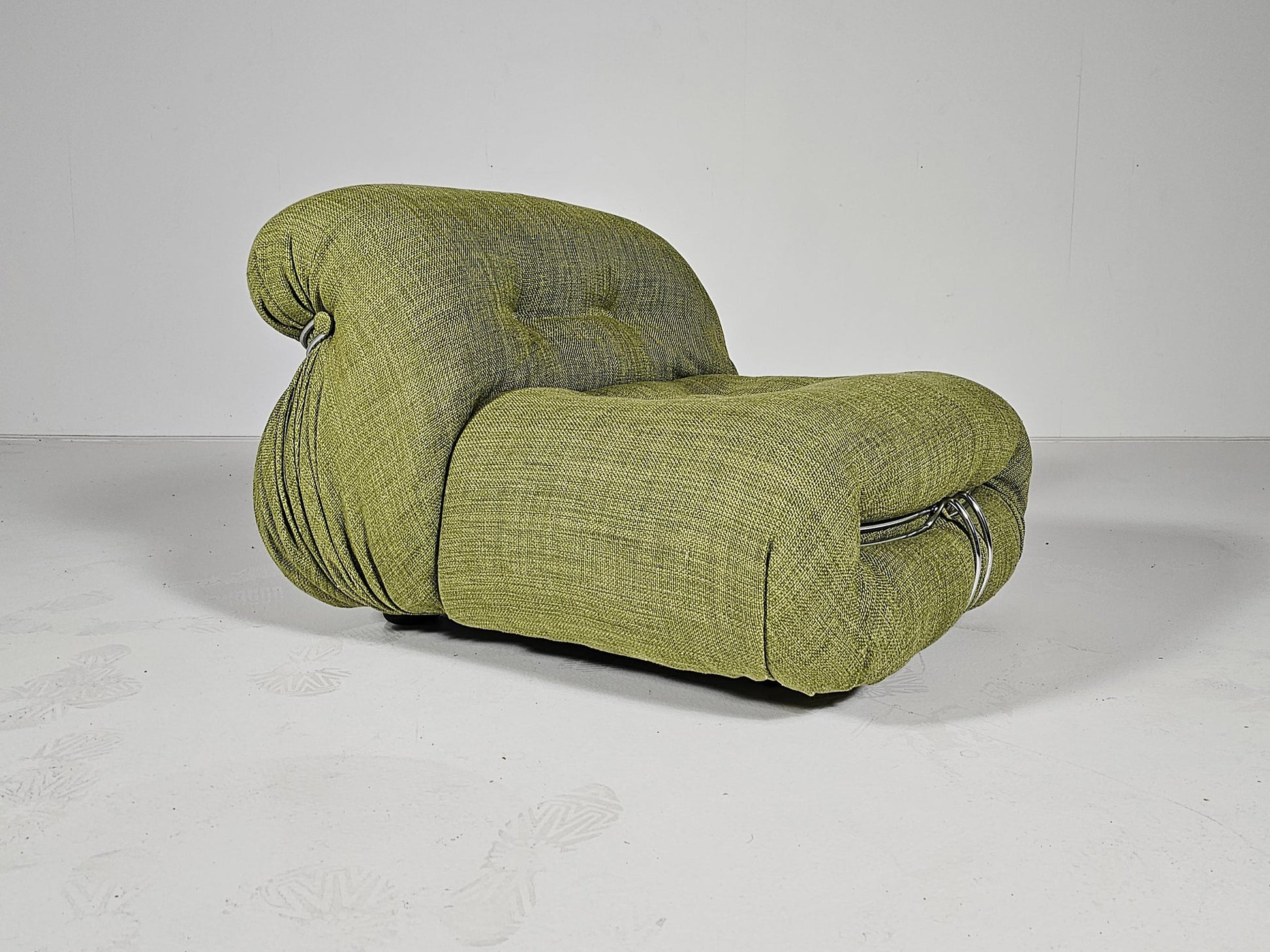 Soriana Lounge Chair in Green Linen, Afra & Tobia Scarpa, Cassina Chairs