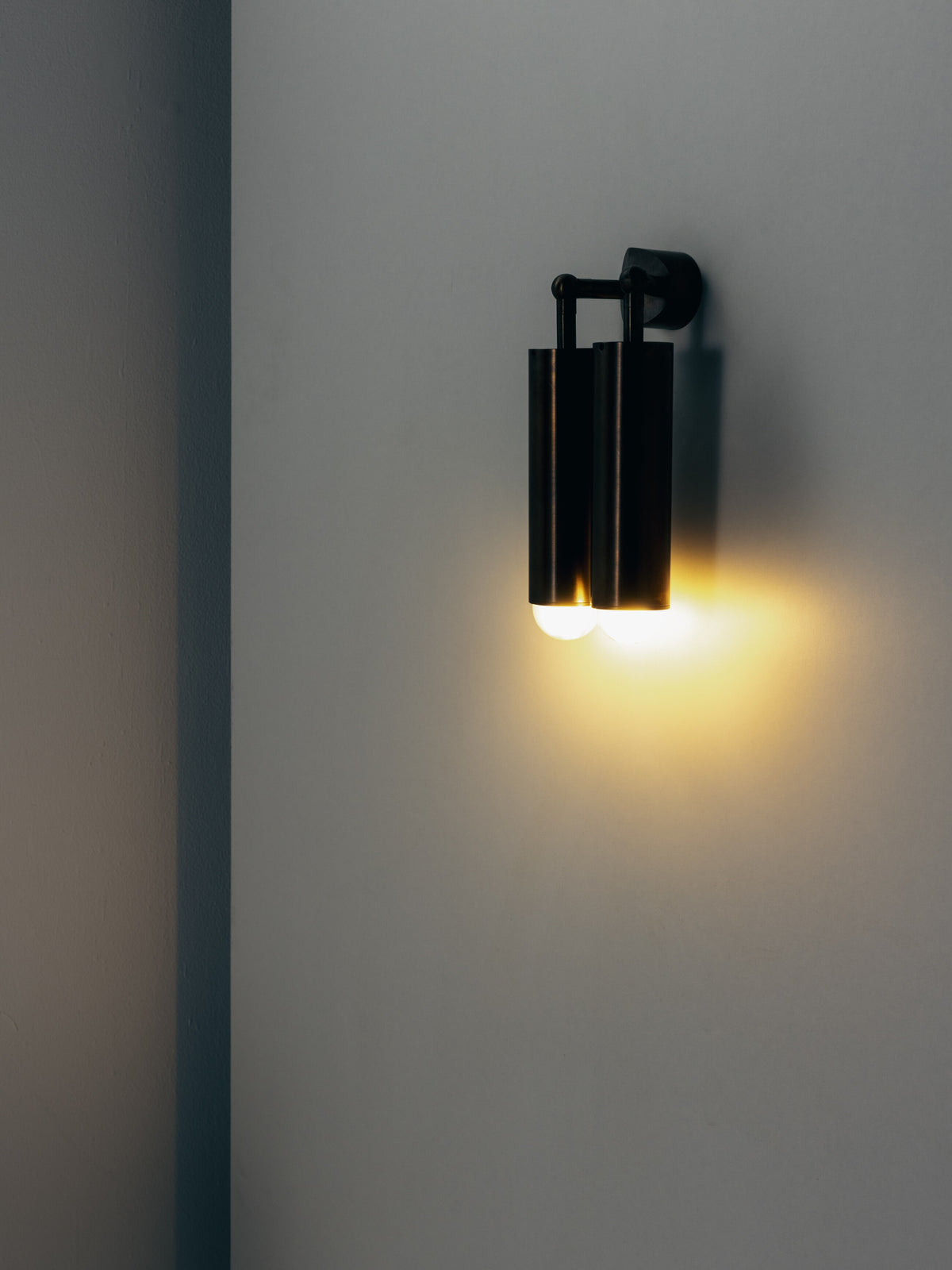 Spot Pivot 02 Sconces