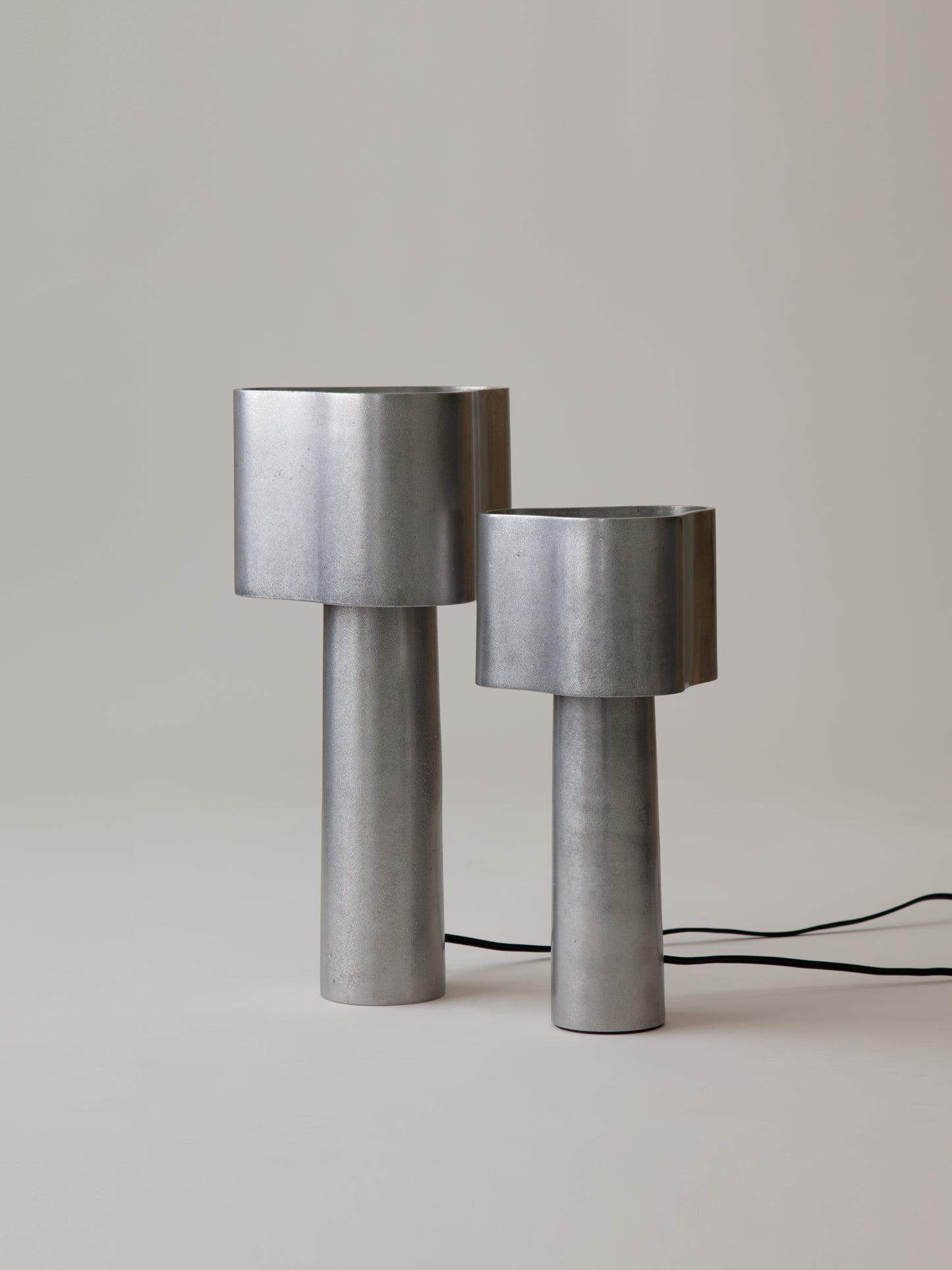 Lampe de table Coy en aluminium par STEM