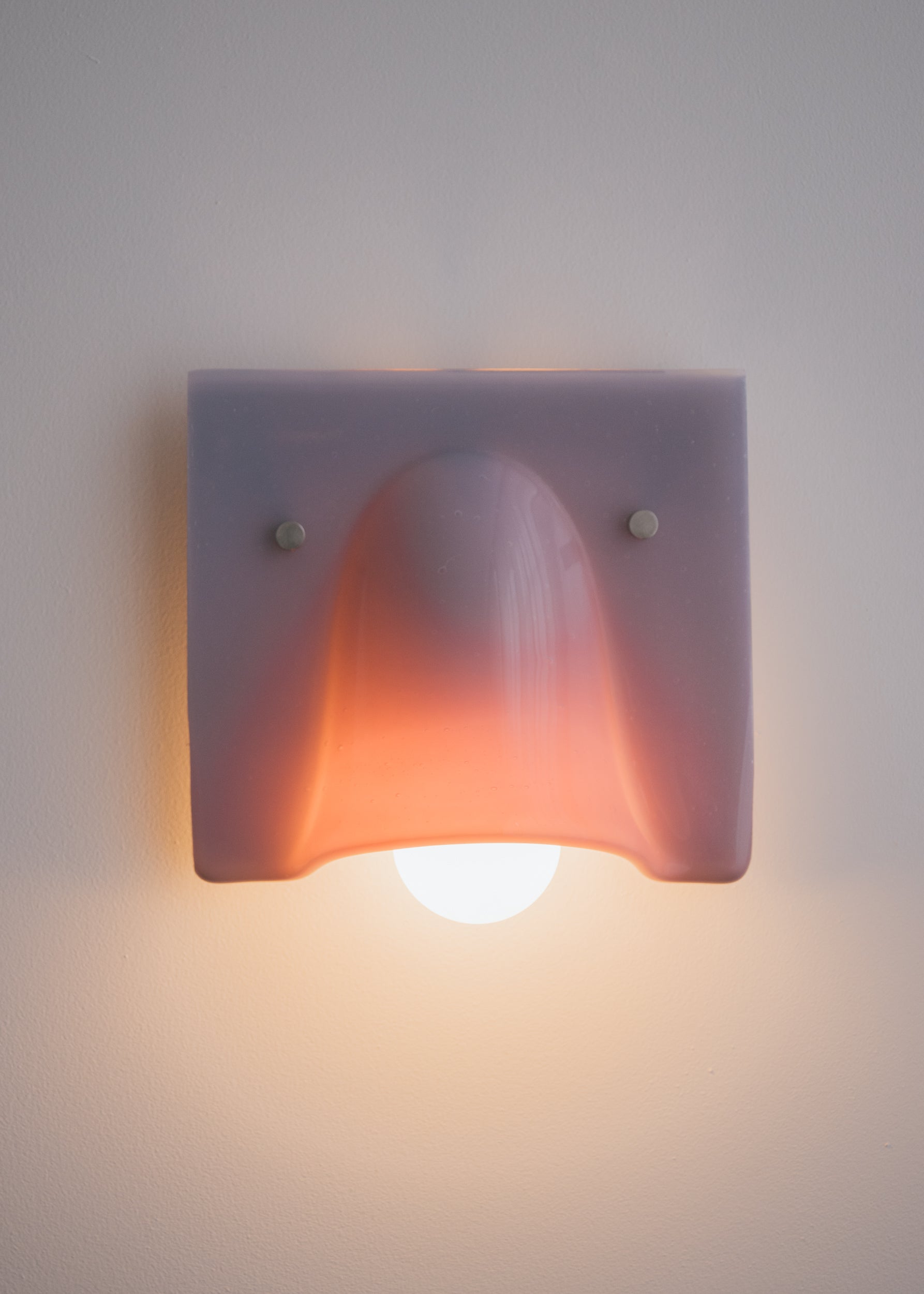 studio-anna-dawson-seating-lighting-claude-home