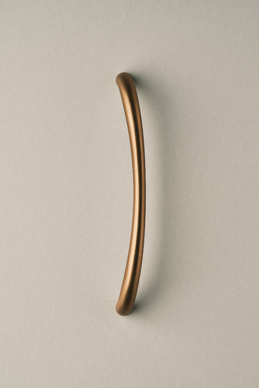Suave Handle - Amber Brass Hardware