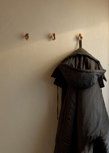Subtle Pinch Small Knob/Hook by Evaanna Hardware
