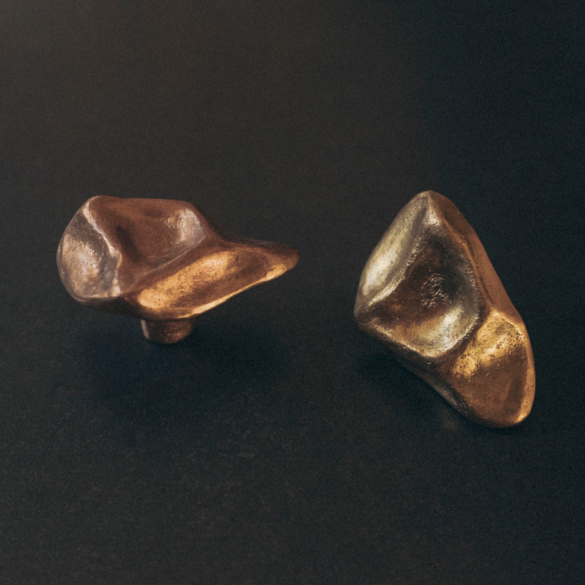 Subtle Pinch Small Knob/Hook by Evaanna Hardware