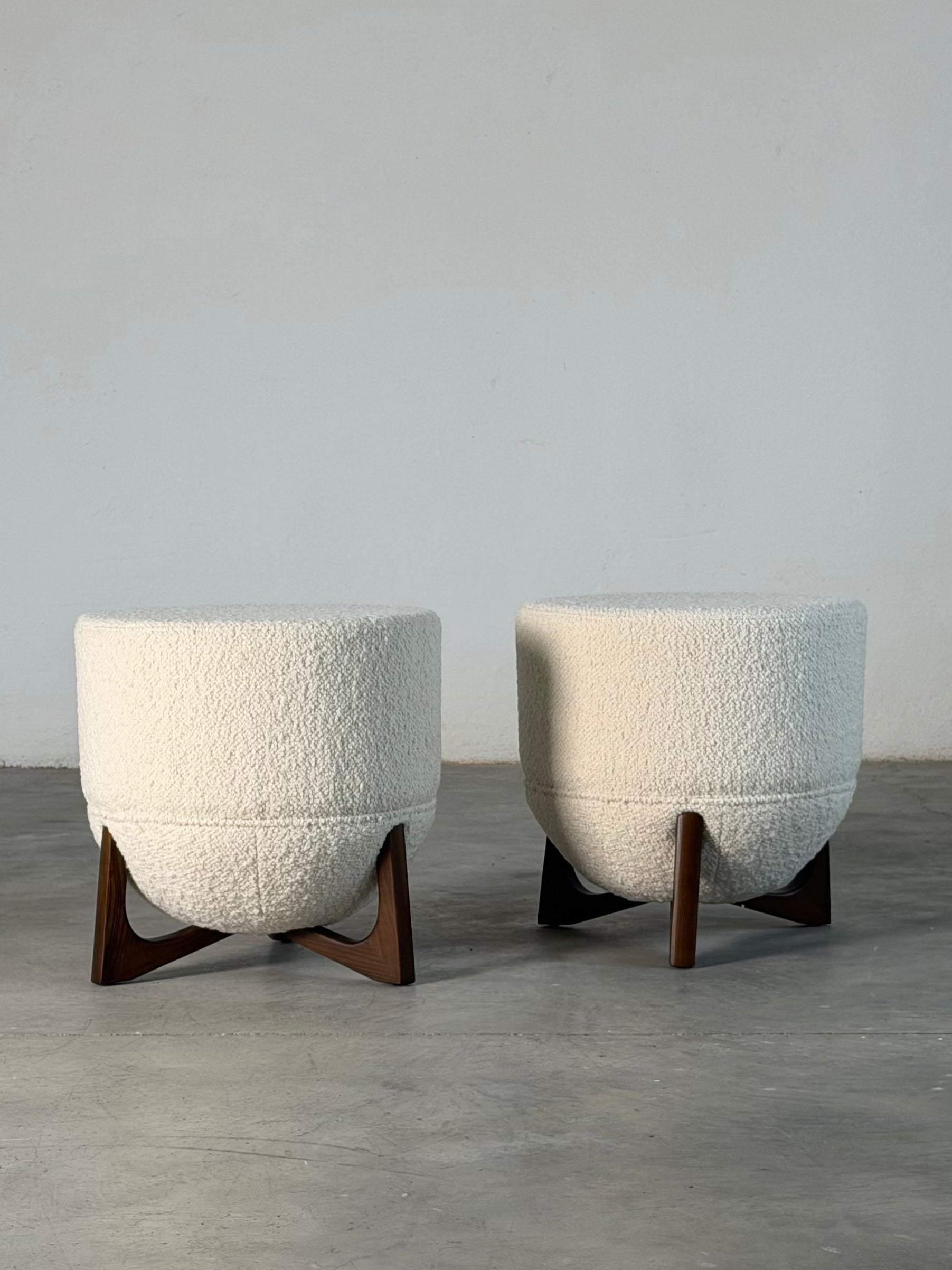 "TOTEMO" Architectural Stools by FORME in Ivory Dedar Boucle, Mahogany Legs Stools