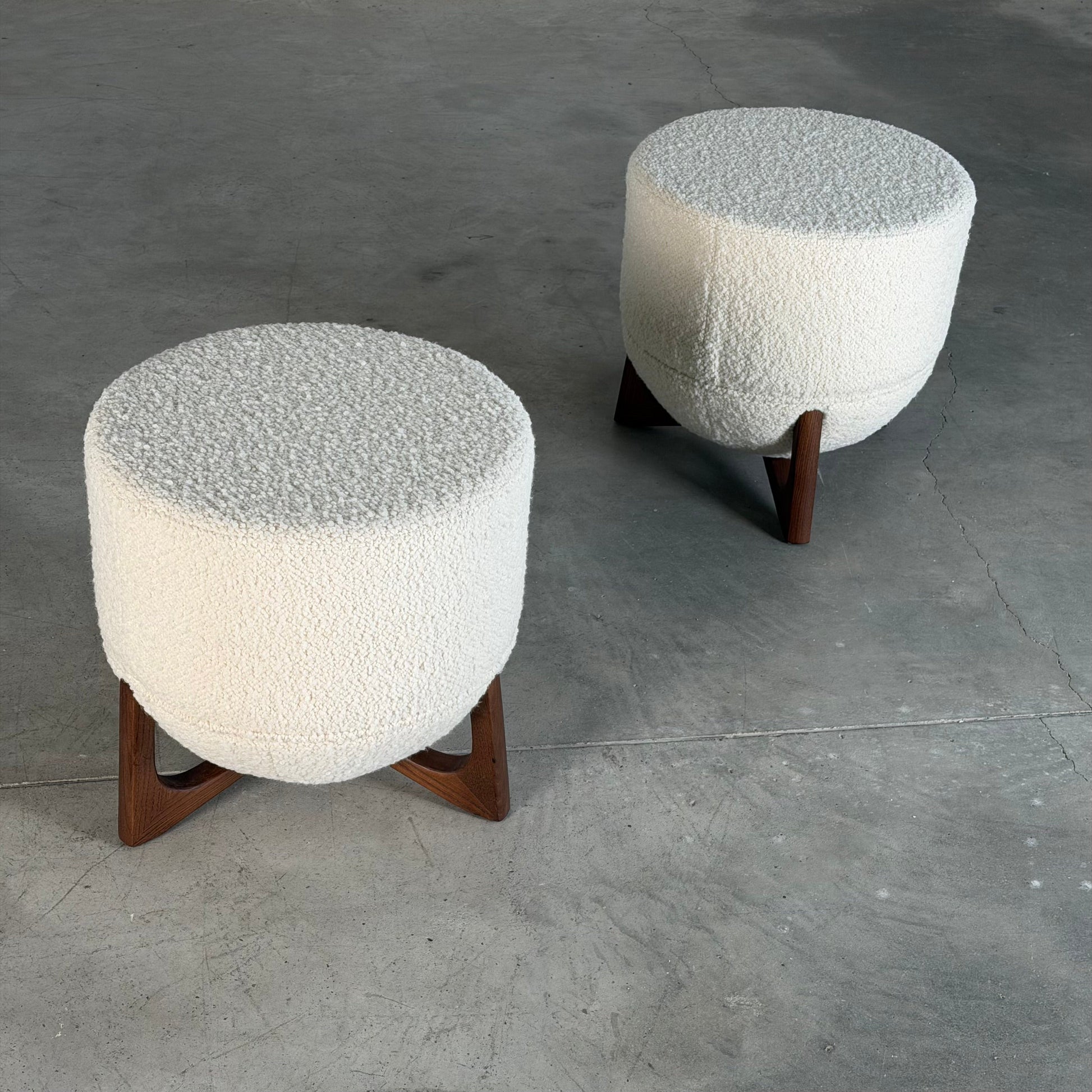 "TOTEMO" Architectural Stools by FORME in Ivory Dedar Milano Boucle, Walnut Legs Stools
