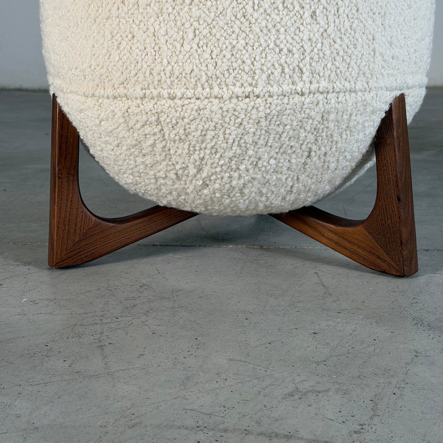 "TOTEMO" Architectural Stools by FORME in Ivory Dedar Milano Boucle, Walnut Legs Stools