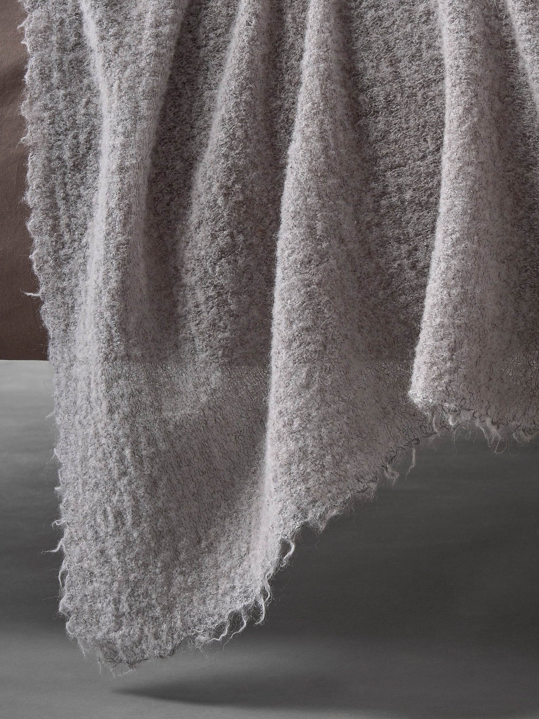 Ted Throw in Quarzo by Society Limonta