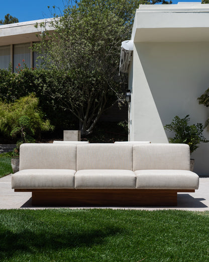 Tete-A-Tete Outdoor Sofa Outdoor Sofas