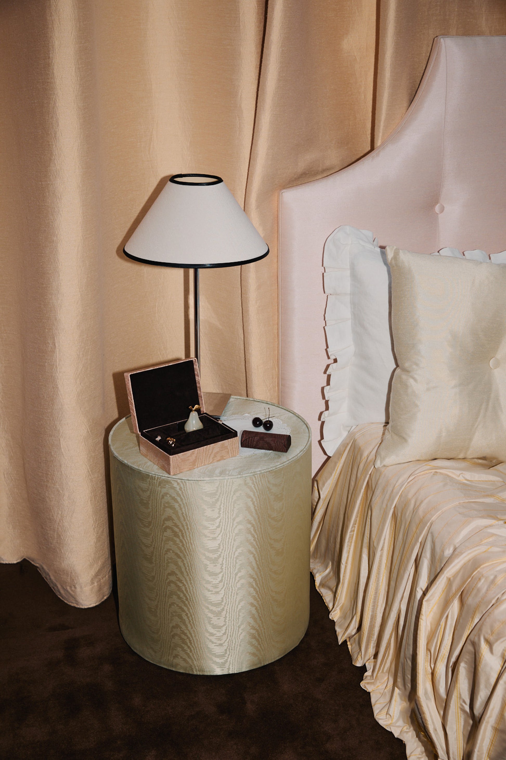 The CC Cushion in Silk Sateen Pillows